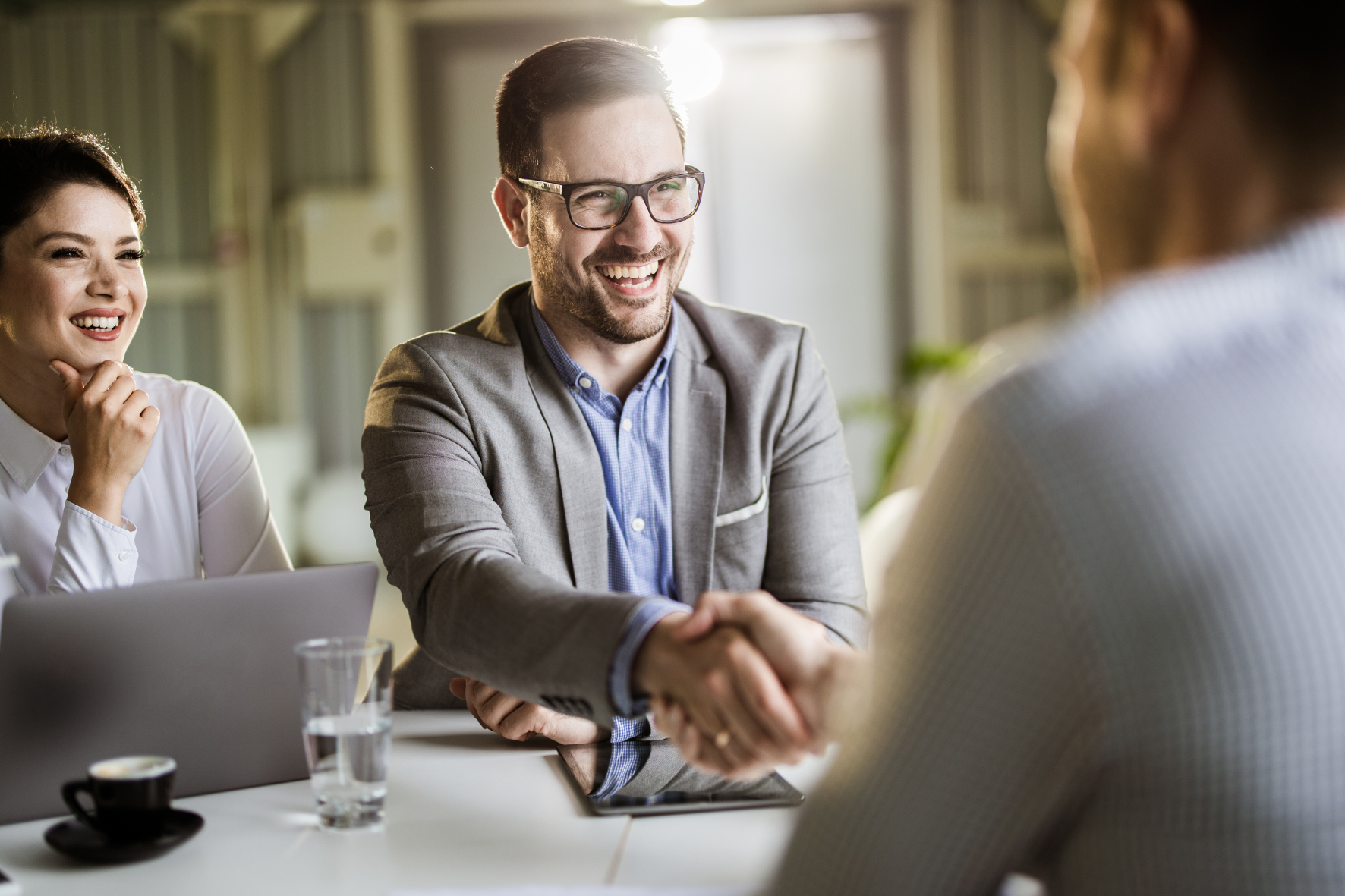 Técnicas de Comunicación Efectiva y Resolución de Conflictos